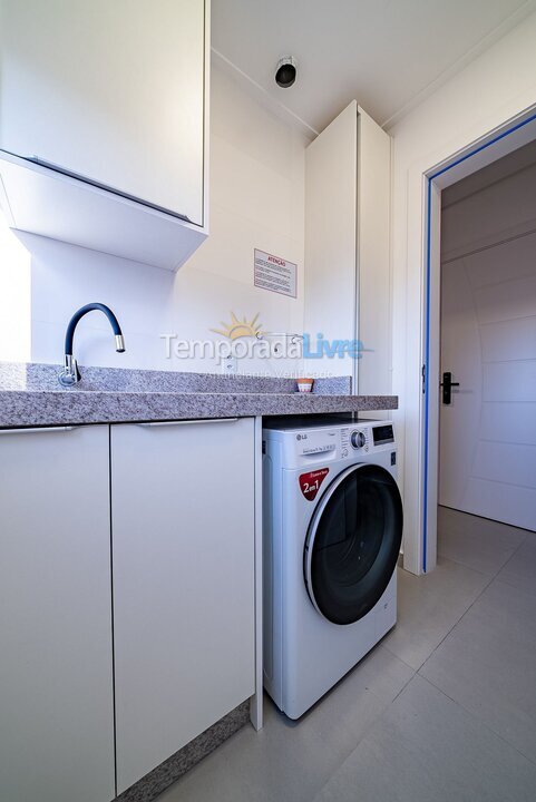 Apartment for vacation rental in Bombinhas (Mariscal)