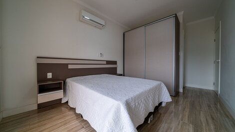 061 - Apartamento 2 dormitórios em Bombas