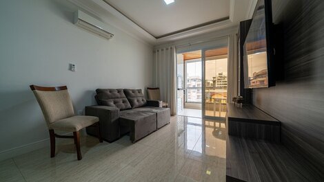 061 - Apartamento 2 dormitórios em Bombas