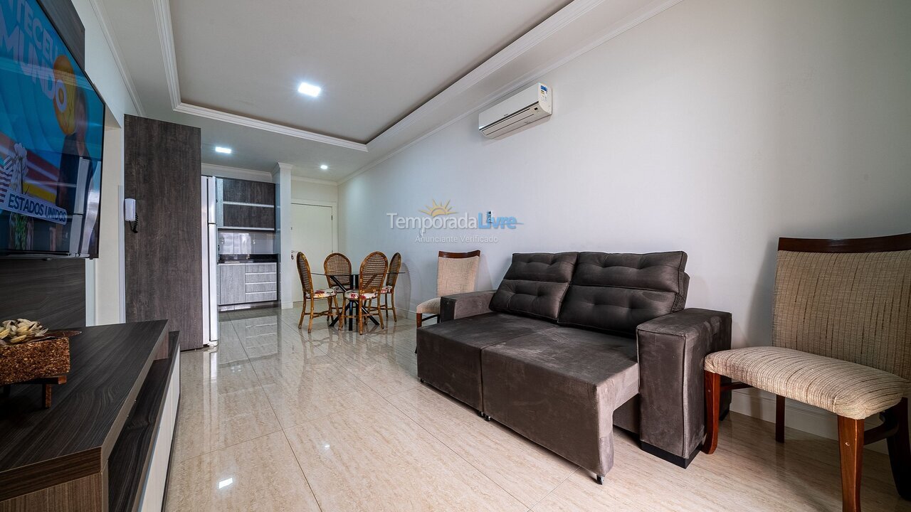 Apartamento para aluguel de temporada em Bombinhas (Praia de Bombas)