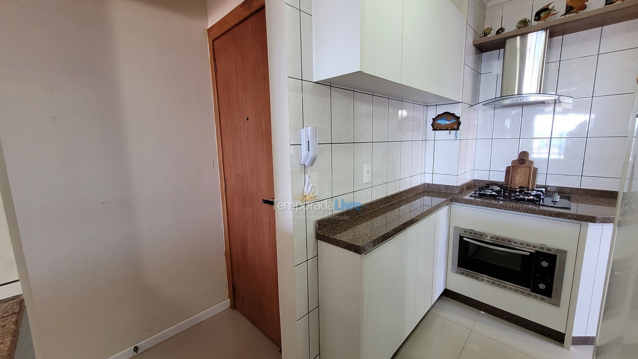 Apartamento para aluguel de temporada em Bombinhas (Praia de Bombas)