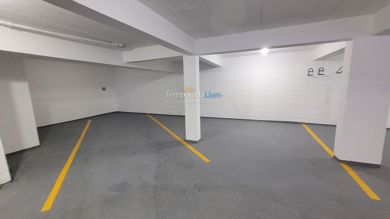 Apartamento para aluguel de temporada em Bombinhas (Praia de Bombas)