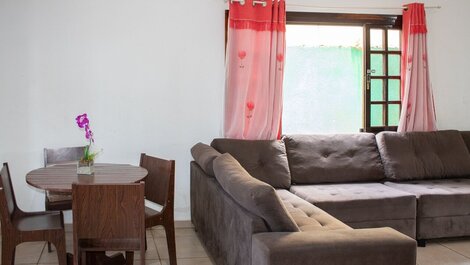 I148 - Casa com 4 dorm l Piscina, Churrasqueira e WI-FI