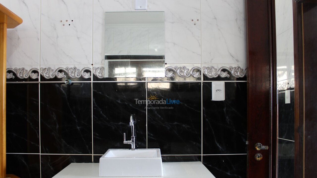 Casa para aluguel de temporada em Itanhaém (Suarão)