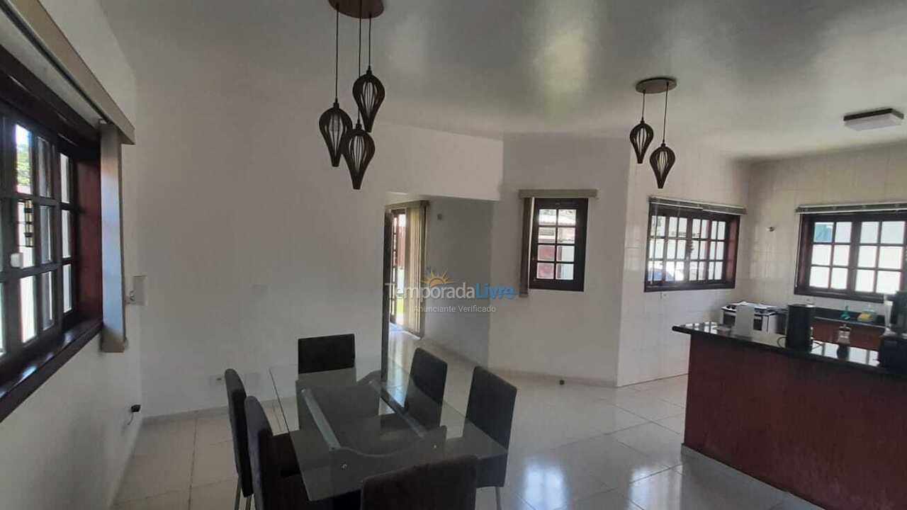 House for vacation rental in Ubatuba (Praia das Toninhas)