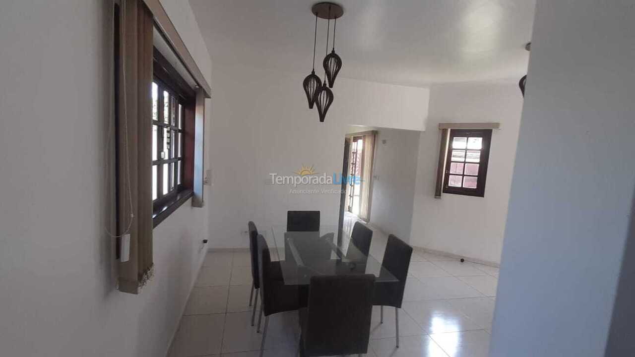 House for vacation rental in Ubatuba (Praia das Toninhas)