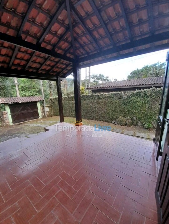 Casa para aluguel de temporada em São Sebastião (Maresias)