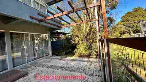 HOUSE IN MARISCAL MÁRMORE IN THE MIDDLE OF NATURE