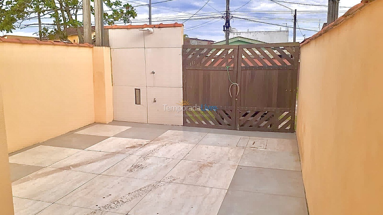 Casa para aluguel de temporada em Itanhaém (Balneario Jequetiba)