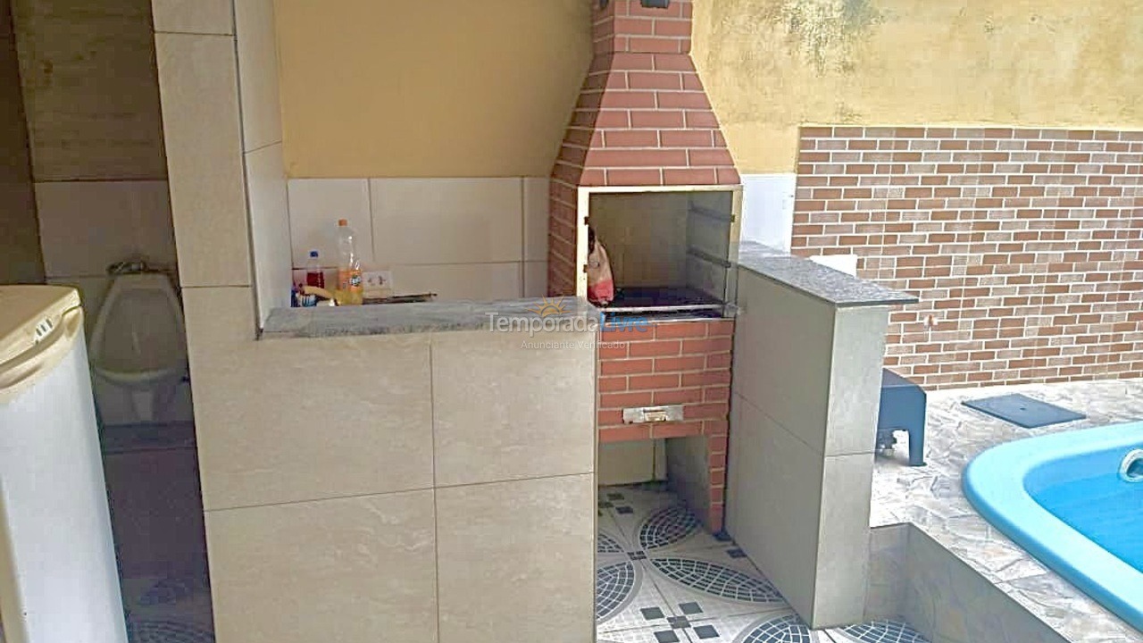 Casa para aluguel de temporada em Itanhaém (Balneario Jequetiba)