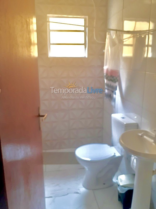 Casa para aluguel de temporada em Itanhaém (Balneario Jequetiba)