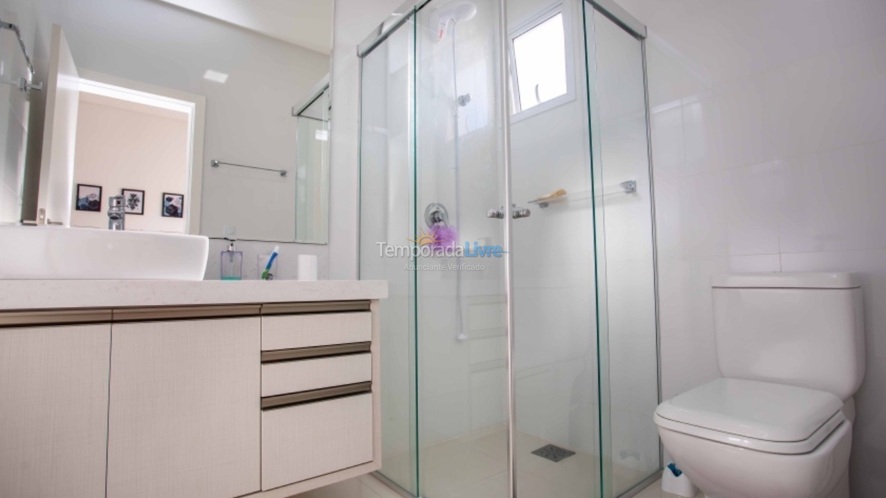 Apartamento para alquiler de vacaciones em Itapema (Meia Praia)