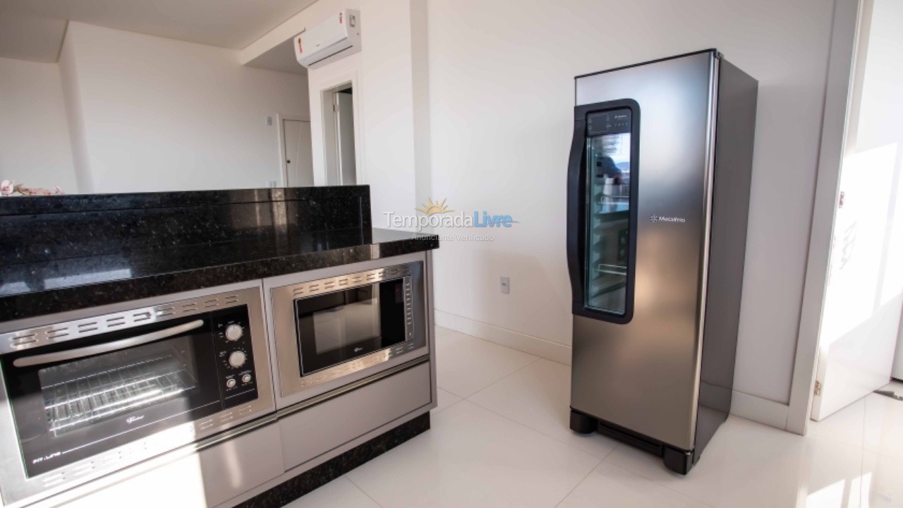 Apartamento para alquiler de vacaciones em Itapema (Meia Praia)