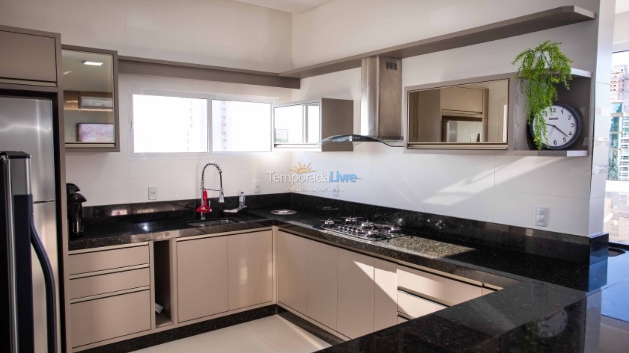 Apartamento para alquiler de vacaciones em Itapema (Meia Praia)