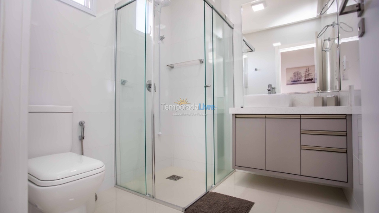 Apartamento para alquiler de vacaciones em Itapema (Meia Praia)