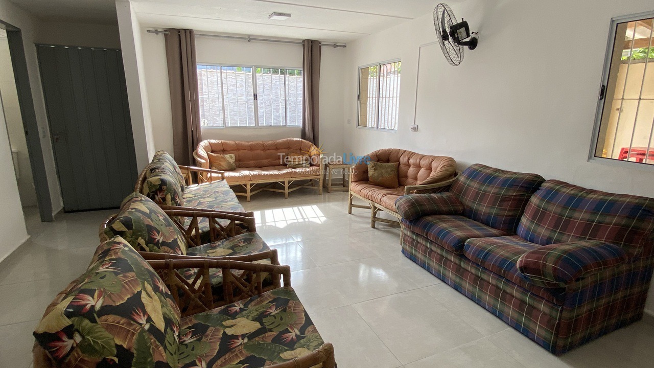 Casa para aluguel de temporada em Guarujá (Enseada)