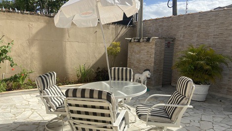 Sobrado na praia da Enseada - Guarujá - SP - Temporada