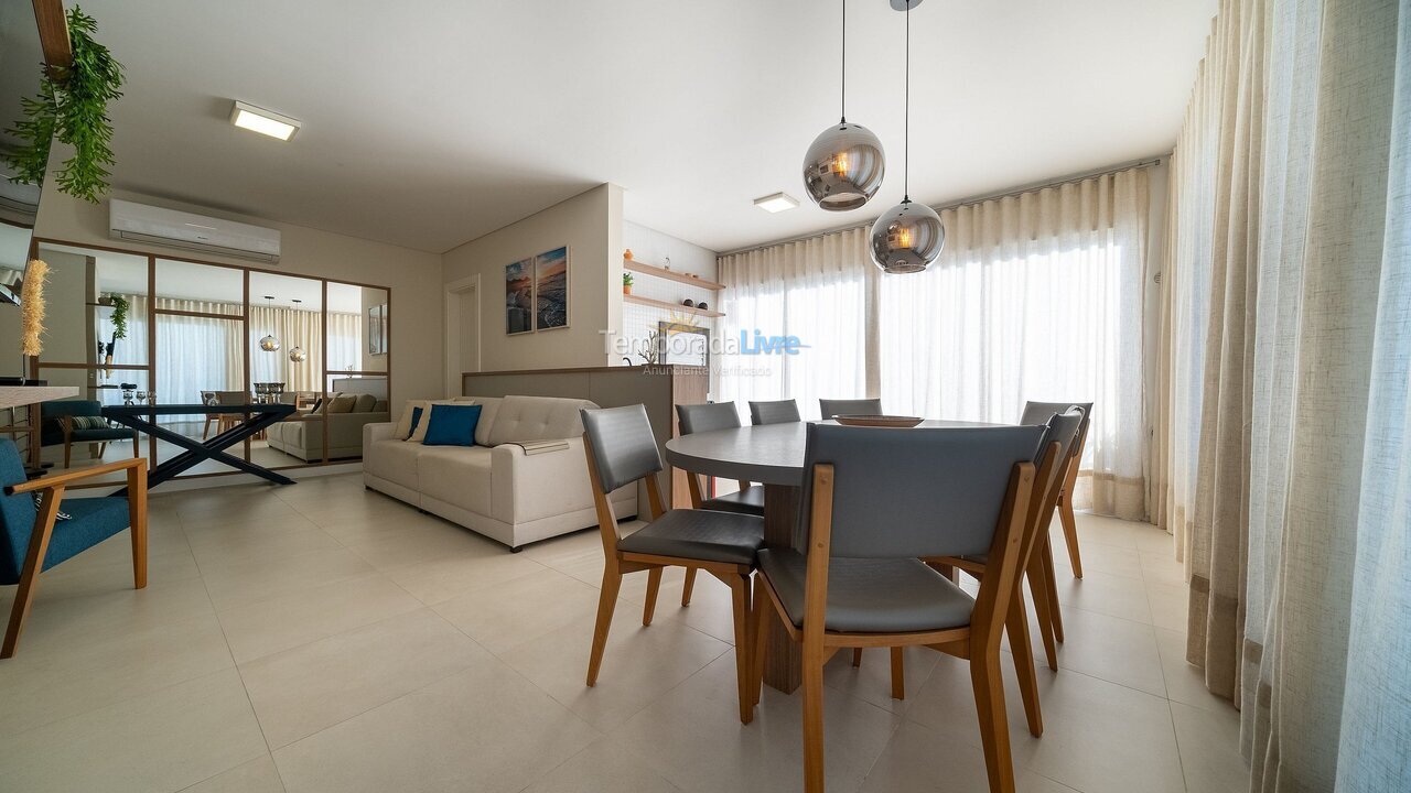 Apartment for vacation rental in Bombinhas (Mariscal)