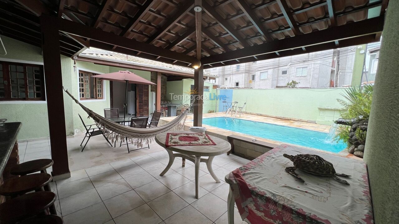House for vacation rental in Caraguatatuba (Sumare)