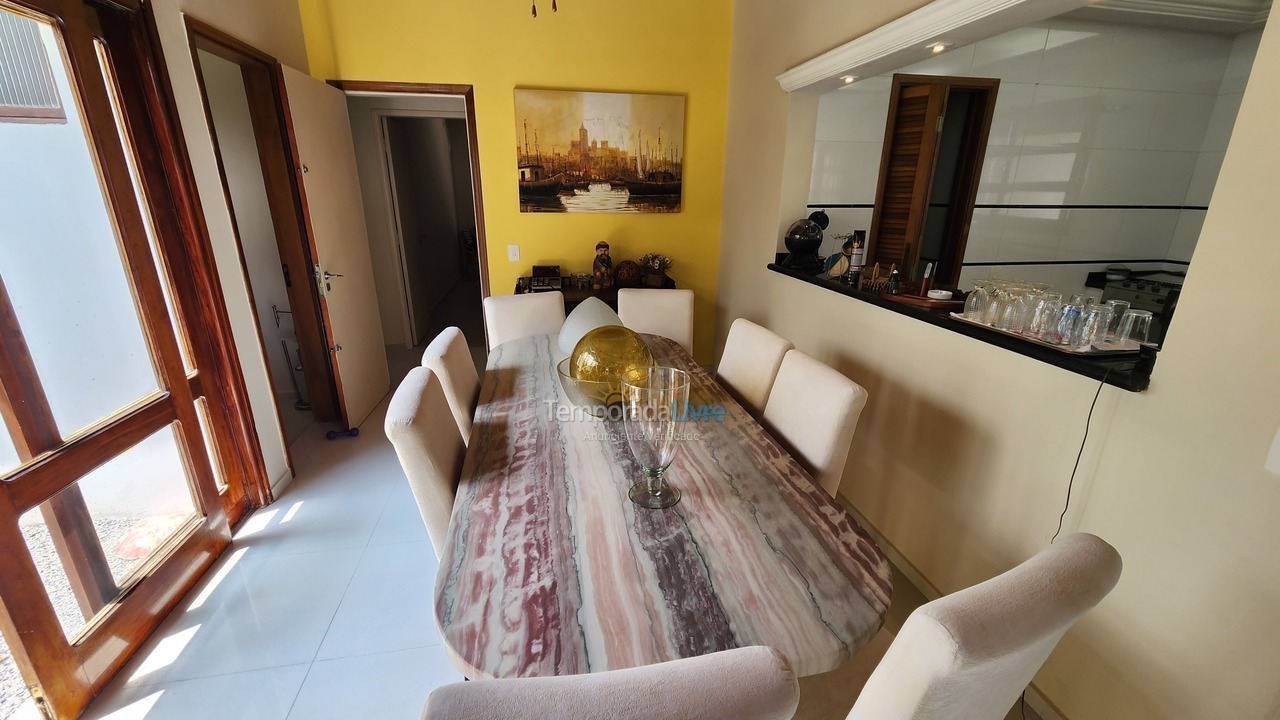 Casa para alquiler de vacaciones em Guarujá (Enseada)