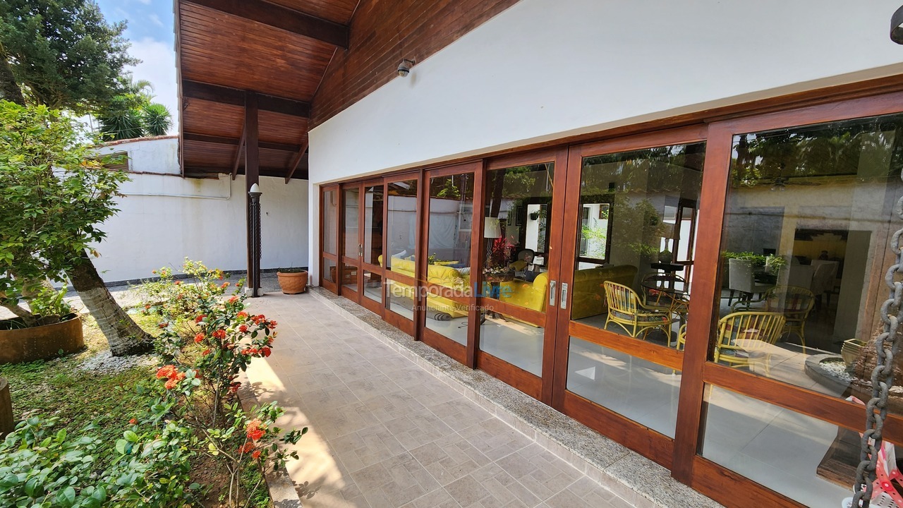 Casa para alquiler de vacaciones em Guarujá (Enseada)