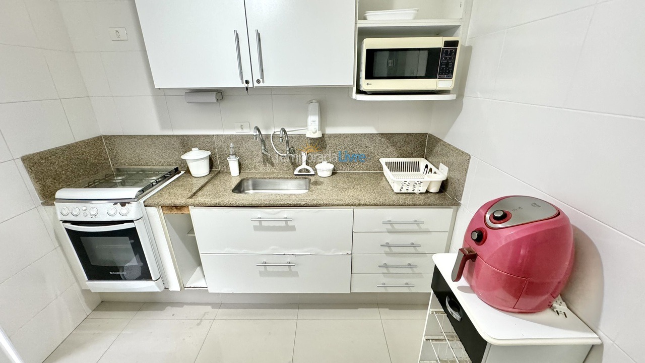 Apartment for vacation rental in Guarujá (Pitangueiras)