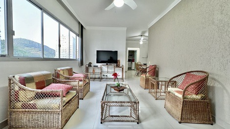 Pitangueiras Central Region 100 Meters from the Beach, Wi-Fi, 6 People