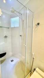 Pitangueiras Central Region 100 Meters from the Beach, Wi-Fi, 6 People