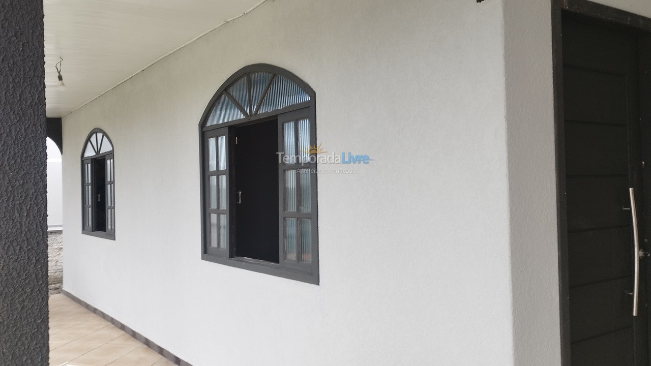 Casa para alquiler de vacaciones em Itapoá (Itapema do Norte)