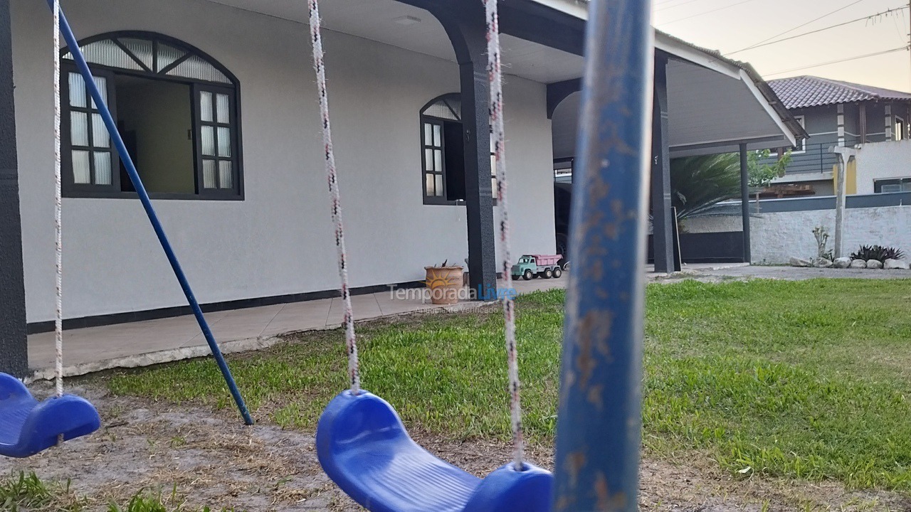 Casa para alquiler de vacaciones em Itapoá (Itapema do Norte)