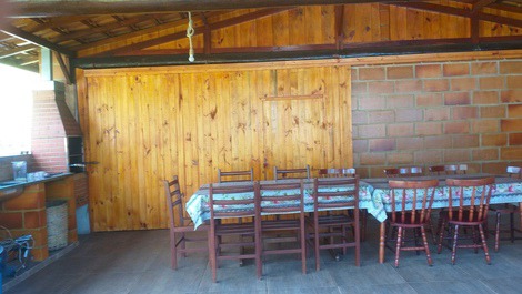 Chácara Rancho do Lago ao meio da natureza