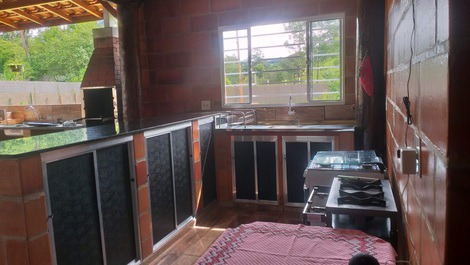 Chácara Rancho do Lago ao meio da natureza