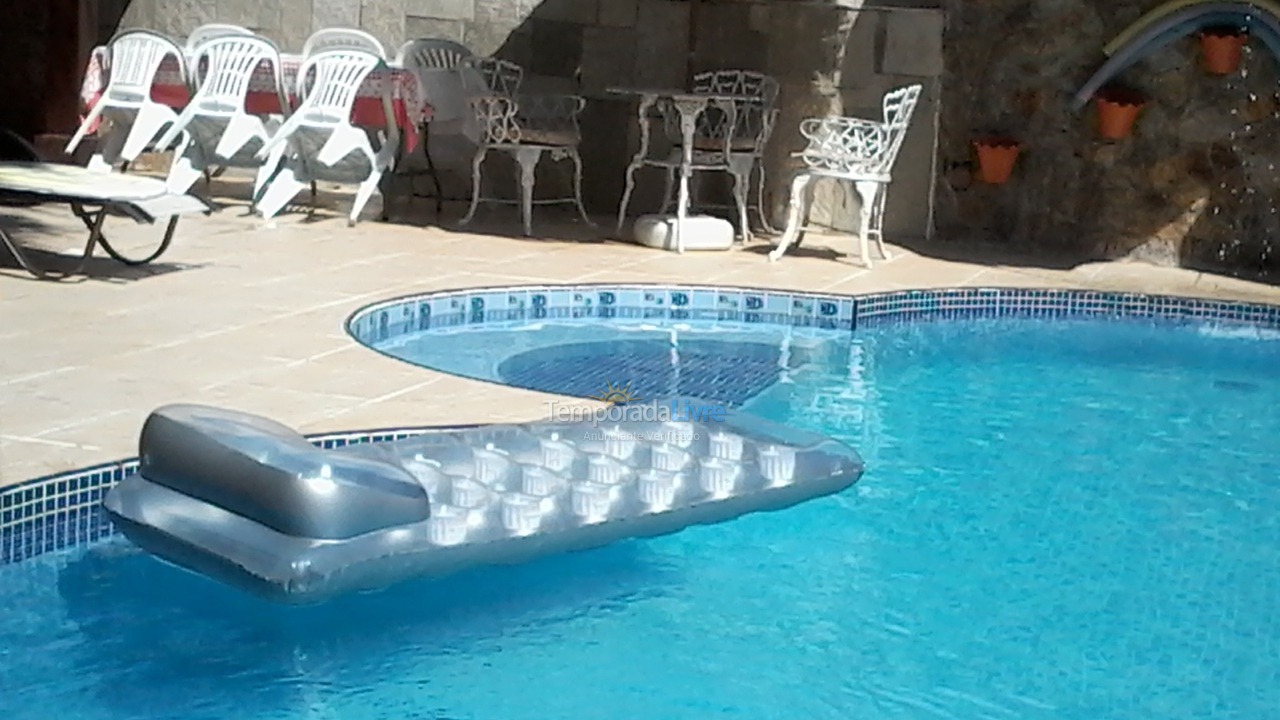 Casa para aluguel de temporada em Guarujá (Praia do Pernambuco)