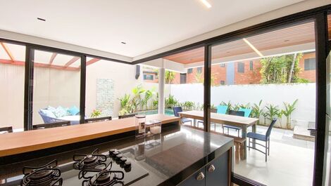 CASA DENTRO DE CONDOMINIO FRENTE AL MAR - PLAYA JUQUEHY