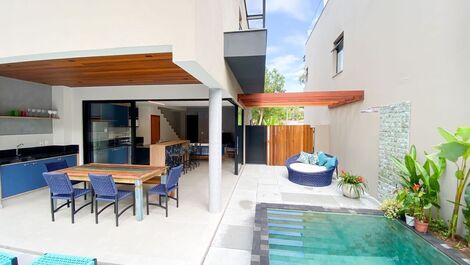 CASA DENTRO DE CONDOMINIO FRENTE AL MAR - PLAYA JUQUEHY