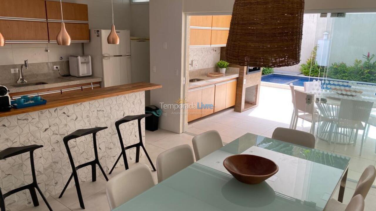 Casa para alquiler de vacaciones em São Sebastião (Juquehy)