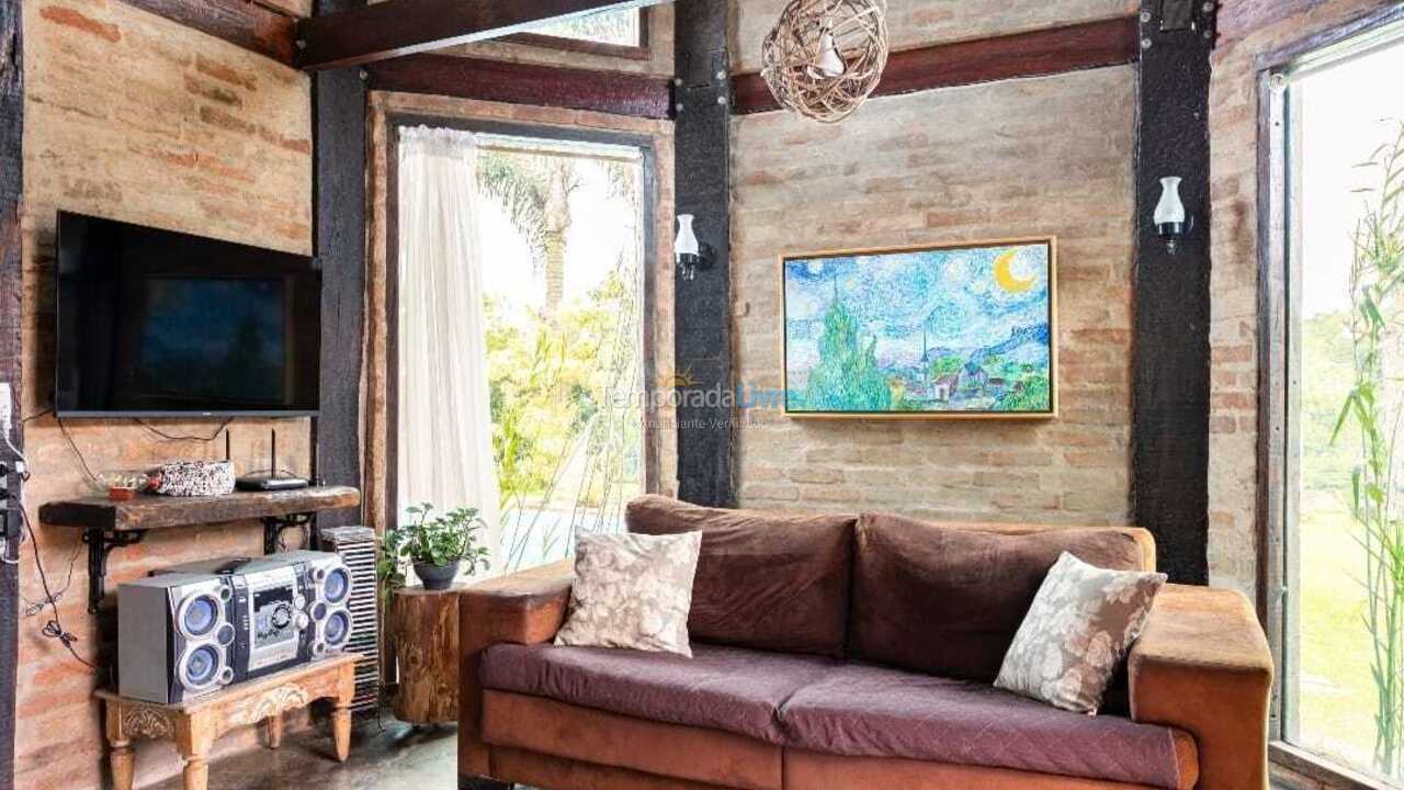 Casa para aluguel de temporada em Guararema (Lagoa Nova)