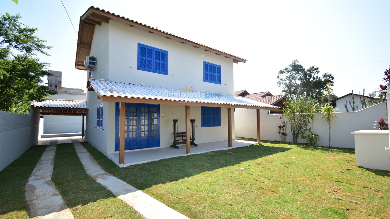 Casa para alquiler de vacaciones em Bombinhas (Canto Grande)