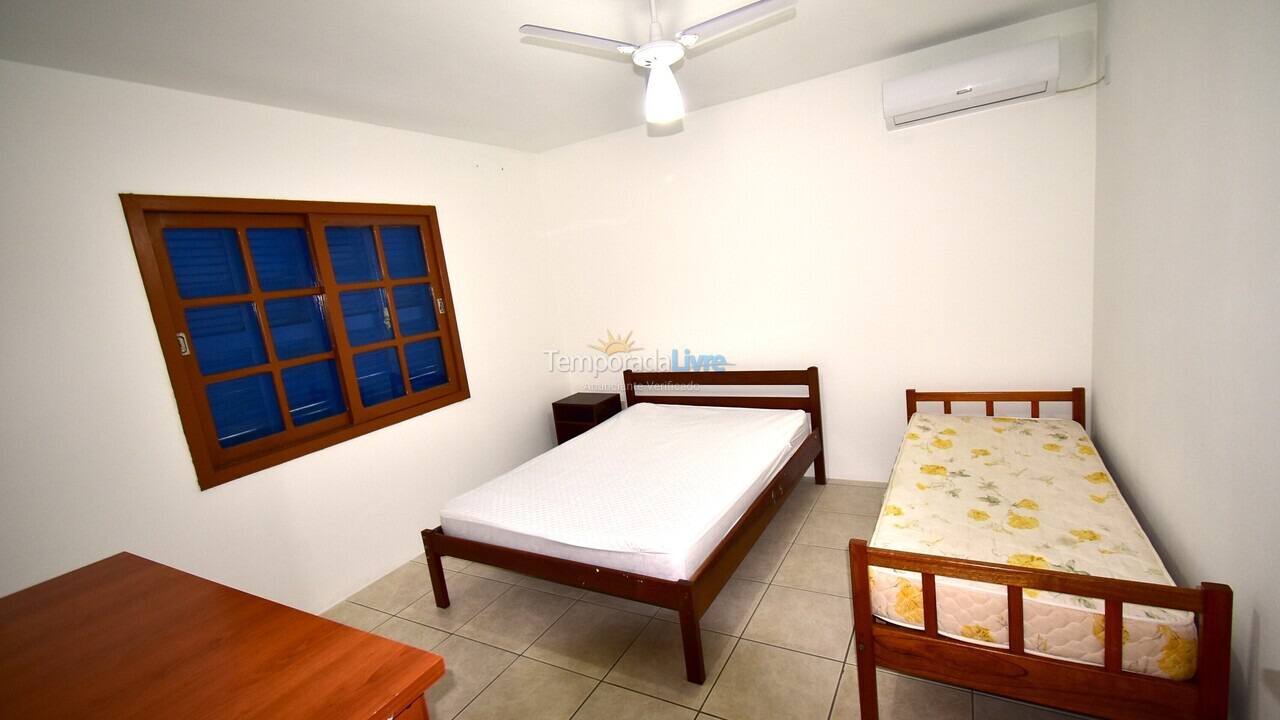 Casa para alquiler de vacaciones em Bombinhas (Canto Grande)