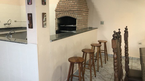 HIGH STANDARD, 6 SUITES WITH AIR, LARGE SWIMMING POOL, PRIVILEGED LOCATION