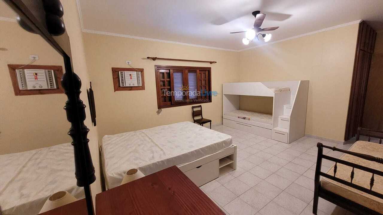 House for vacation rental in Peruíbe (Stella Maris)