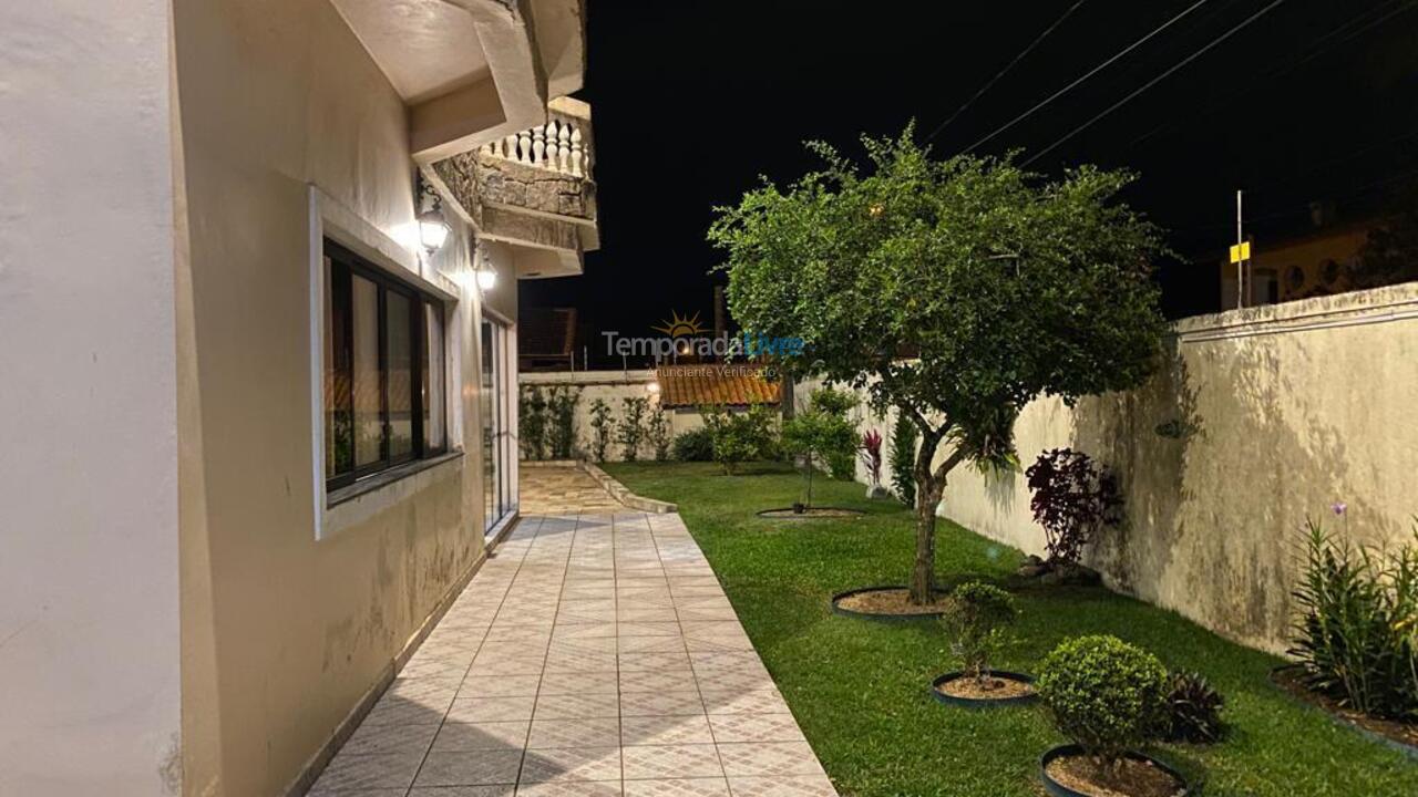 House for vacation rental in Peruíbe (Stella Maris)