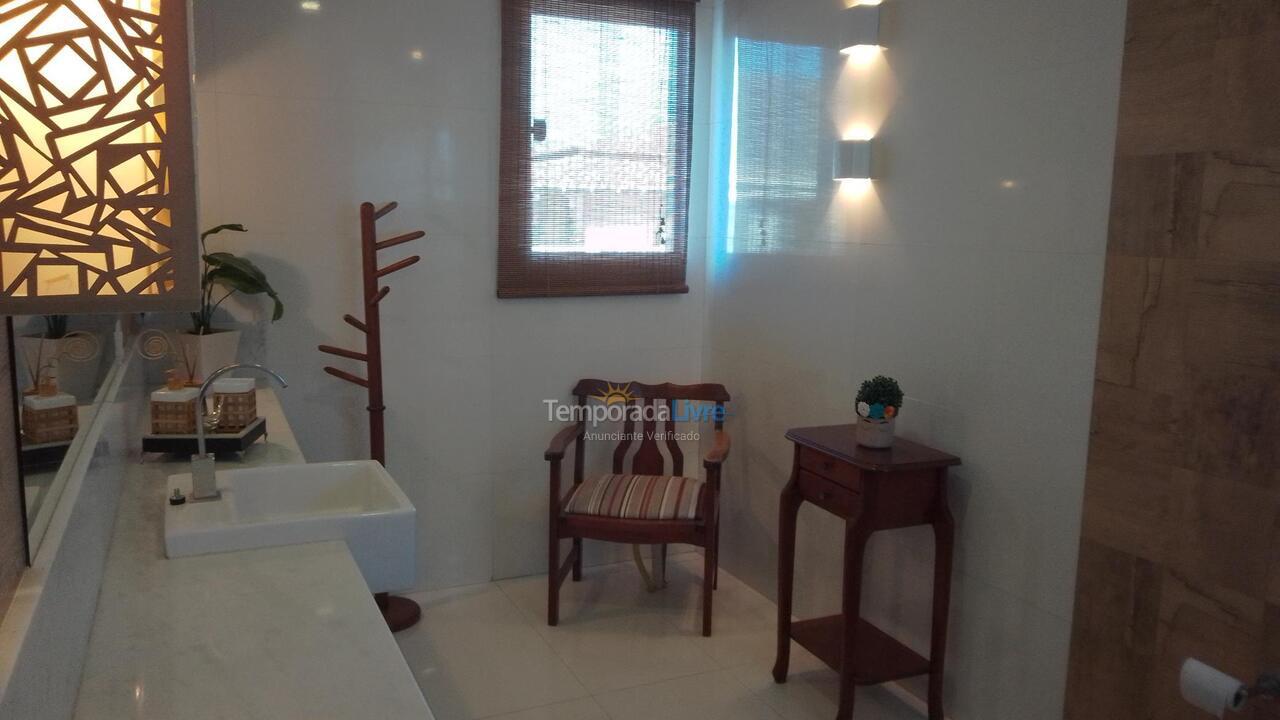 Casa para alquiler de vacaciones em Camaçari (Praia de Guarajuba)