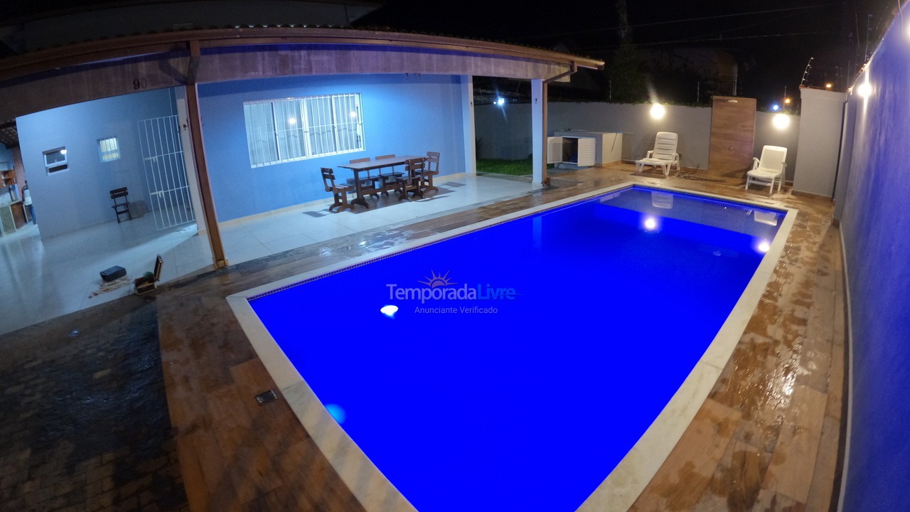 House for vacation rental in Ubatuba (Praia Grande)