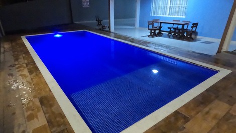 HOUSE 25 PEOPLE WITH POOL - PRAIA GRANDE UBATUBA-SP