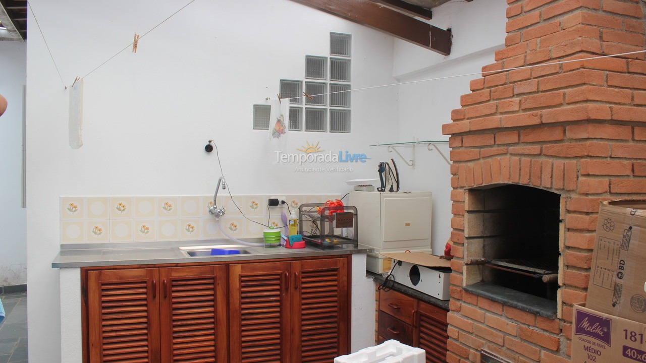 Casa para aluguel de temporada em Ubatuba (Praia Grande)