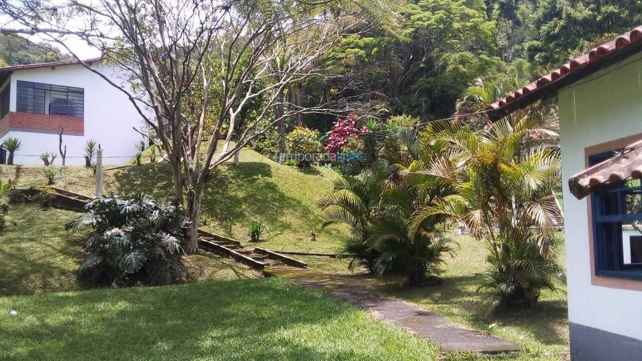 Granja para alquiler de vacaciones em Engenheiro Paulo de Frontin (Alto do Chafre)