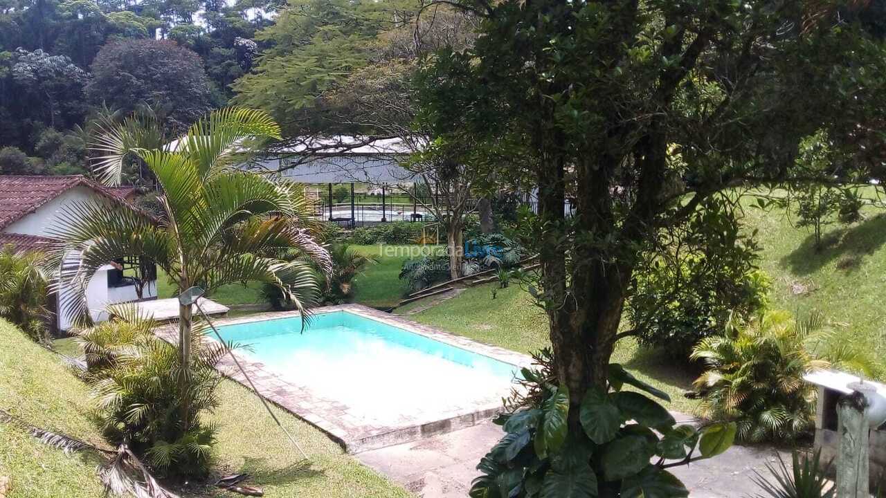 Granja para alquiler de vacaciones em Engenheiro Paulo de Frontin (Alto do Chafre)