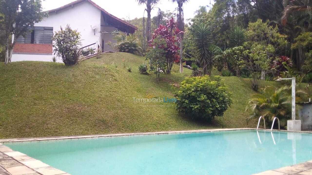Granja para alquiler de vacaciones em Engenheiro Paulo de Frontin (Alto do Chafre)