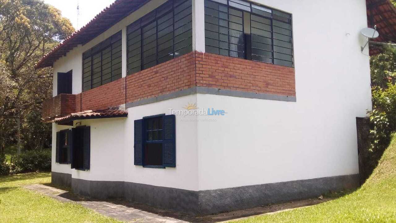 Granja para alquiler de vacaciones em Engenheiro Paulo de Frontin (Alto do Chafre)